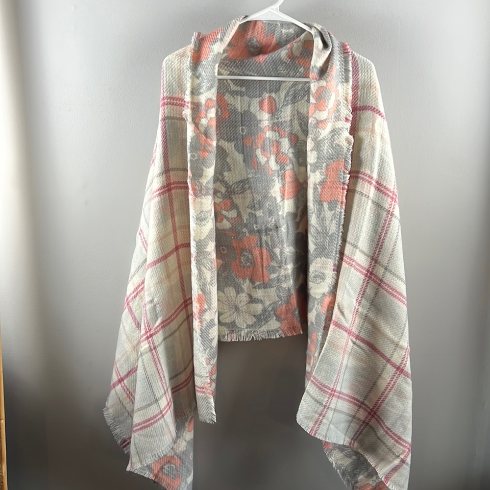 Vince Camuto scarf wrap checkered and floral